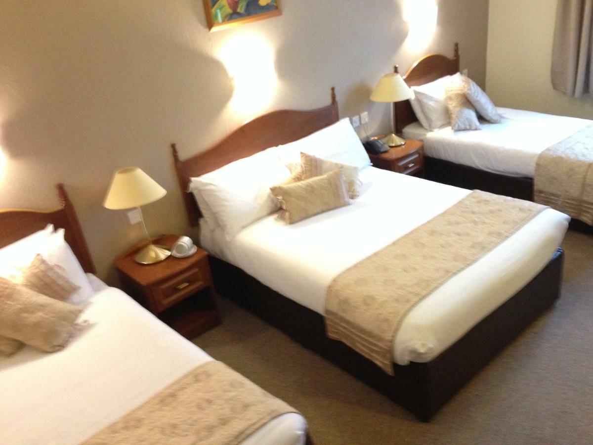 Hotel เคอร์ราโคล ภายนอก รูปภาพ